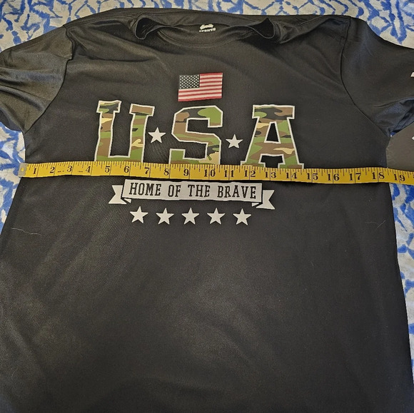 Striker Camo USA Home of the Brave T-Shirt Men's Size Small NWT - Picture 4 of 8